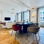 Rent 4 bedroom apartment of 110 m² in Paris