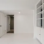 Rent 2 bedroom apartment of 119 m² in Los Angeles