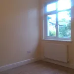 Rent 3 bedroom flat in London