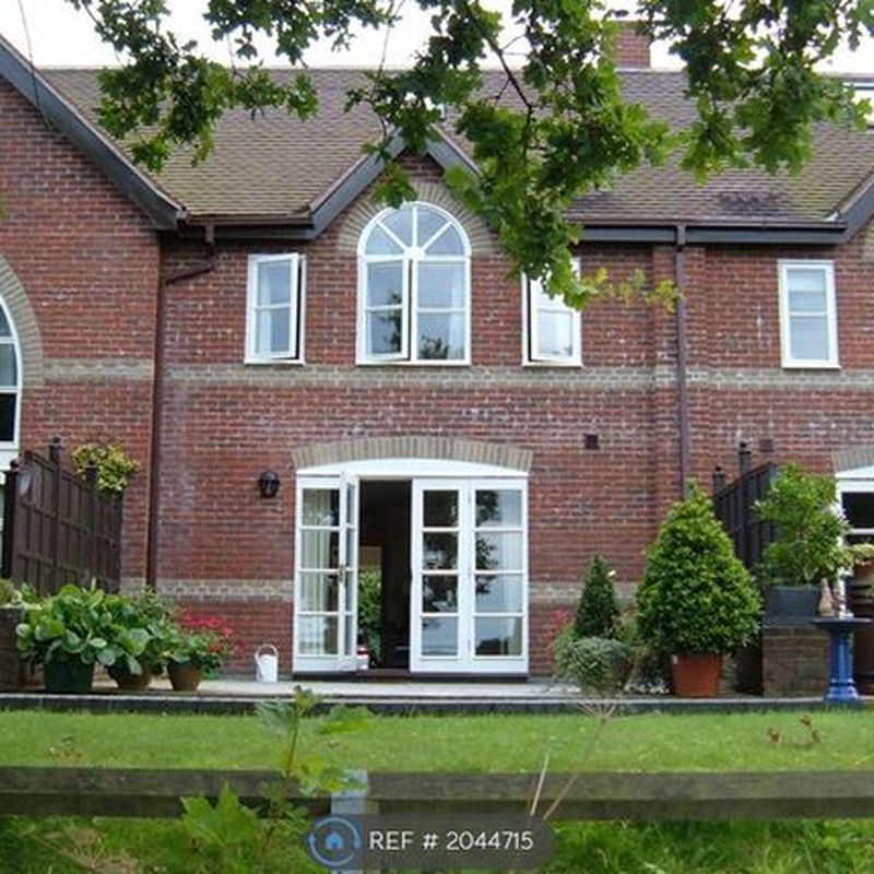 Room to rent in Whitlingham Hall, Trowse, Norwich NR14 Swainsthorpe