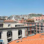 Affitto 5 camera appartamento di 250 m² in Naples