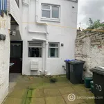 Rent 2 bedroom flat in Aberdeen