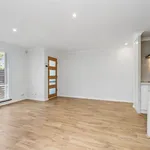 Rent 3 bedroom house in Scarborough