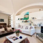 Rent 4 bedroom apartment of 89 m² in Anacapri