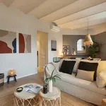 Rent 4 bedroom apartment of 85 m² in Barcelona