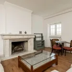 Rent 3 bedroom apartment of 173 m² in Lisbon