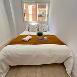 Rent 5 bedroom apartment in Valencia