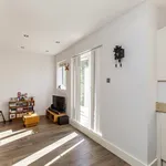 Rent 1 bedroom apartment in London