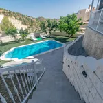 Rent 4 bedroom house of 180 m² in Daimalos