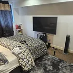 Rent 9 bedroom house in Leeds