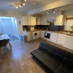 Rent 5 bedroom house in East Midlands