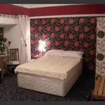 Rent 3 bedroom house in middlesex