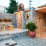 Rent 6 bedroom house of 400 m² in Vari Municipal Unit