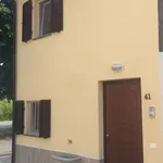 Affitto 2 camera casa di 45 m² in Castel San Giovanni