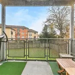 Rent 2 bedroom flat in London