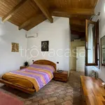 Rent 5 bedroom house of 258 m² in Vigarano Mainarda