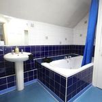 Rent 3 bedroom flat in Wales