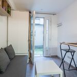 Rent 1 bedroom apartment of 15 m² in Paris