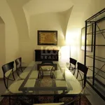 Rent 2 bedroom apartment of 94 m² in Praha 1