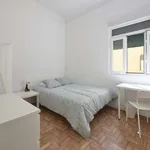 Rent a room in lisbon