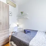 Rent 19 bedroom apartment in Barcelona