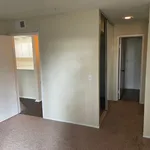 Rent 2 bedroom apartment of 87 m² in Anaheim