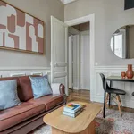 Appartement de 377 m² avec 1 chambre(s) en location à Paris