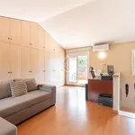 Alquilo 3 dormitorio casa de 270 m² en Barcelona