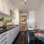 Rent 2 bedroom apartment of 100 m² in Lisbon