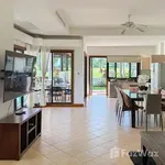 Rent 4 bedroom house of 465 m² in Phuket