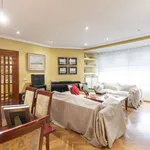 Rent a room of 85 m² in madrid