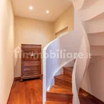 Rent 5 bedroom house of 233 m² in Rome