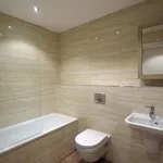 Rent 3 bedroom flat in Yorkshire And The Humber