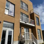 Appartement de 624 m² avec 3 chambre(s) en location à Montreal