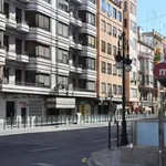 Rent a room of 98 m² in valencia