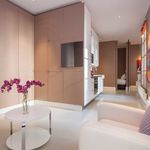 Rent 1 bedroom apartment of 409 m² in Paris