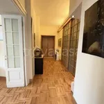 Rent 5 bedroom apartment of 164 m² in Roma