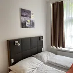 Rent 1 bedroom apartment of 700 m² in vienna