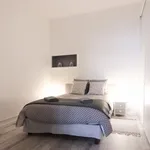 Rent 2 bedroom apartment in Lyon