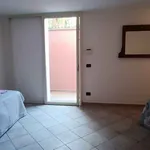 Rent 4 bedroom house of 130 m² in Camaiore