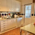 Rent 4 bedroom house of 178 m² in Almeirim