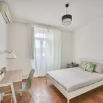 Rent a room in lisbon