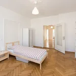 Miete 4 Schlafzimmer wohnung von 18 m² in Munich