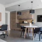 Rent 2 bedroom apartment of 40 m² in Paris