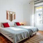 Rent 5 bedroom apartment in Lisbon