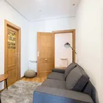 Rent a room of 180 m² in Madrid