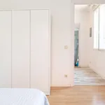 Rent a room of 250 m² in madrid