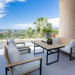 Rent 3 bedroom apartment of 262 m² in Marbella