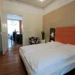 Rent 1 bedroom apartment of 63 m² in stuttgart