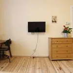 Rent 1 bedroom apartment of 34 m² in berlin